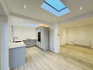 Photo 11- click for photo gallery